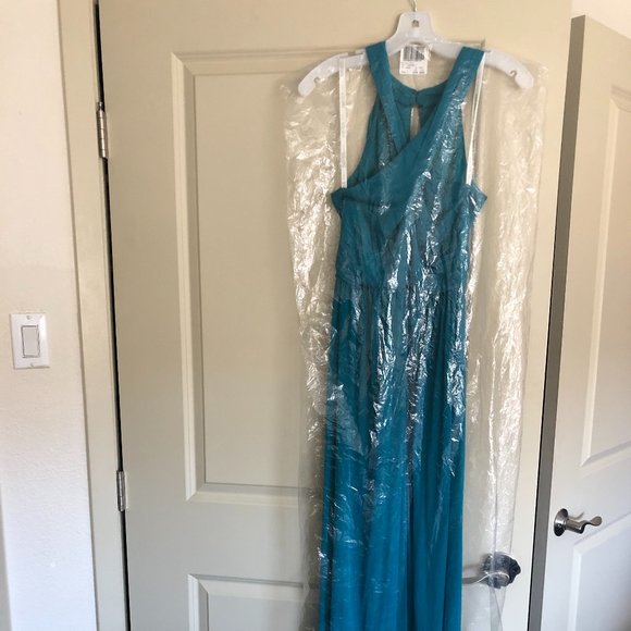 Unaltered David's Bridal High-Neck Mesh Crisscross Bridesmaid Dress Oasis - Picture 6 of 8